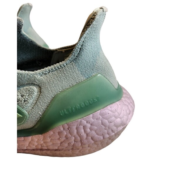 ADIDAS Original UltraBoost 21 in Hazy Green, 7.5 - Picture 10 of 16